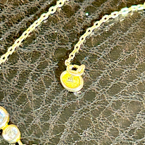 Silpada Elegant Gold Bracelet with 3 Crystal Accents in evenly spaced rows. - Picture 3 of 7